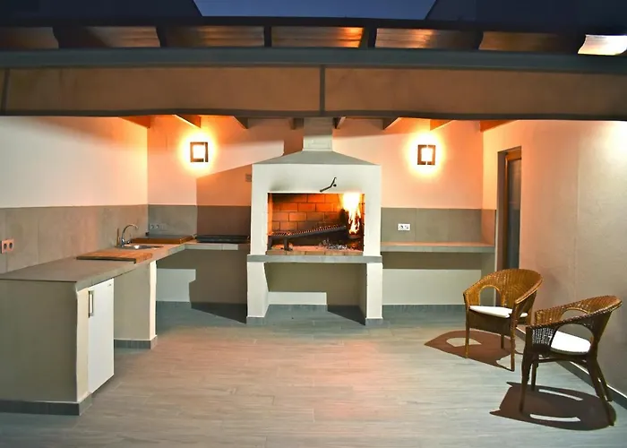 Costa Teguise Pet Friendly Lodging and Hotels near Castillo de San Gabriel