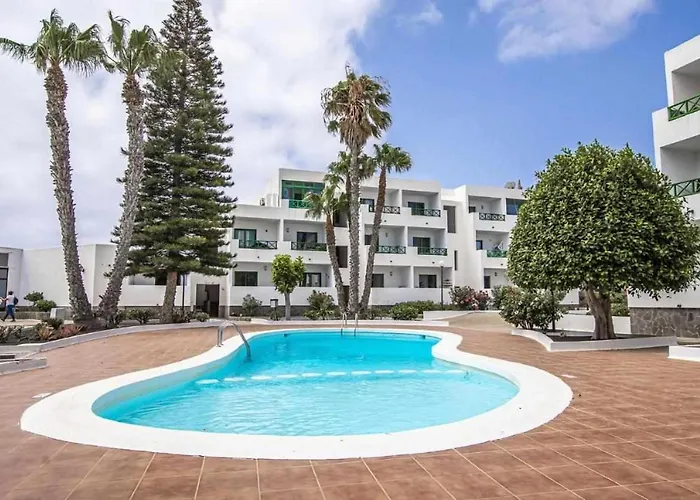 Pet friendly Holyhome Grey 217 Costa Teguise
