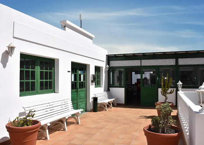 Vacation Apartment Rentals in Puerto del Carmen (Lanzarote)