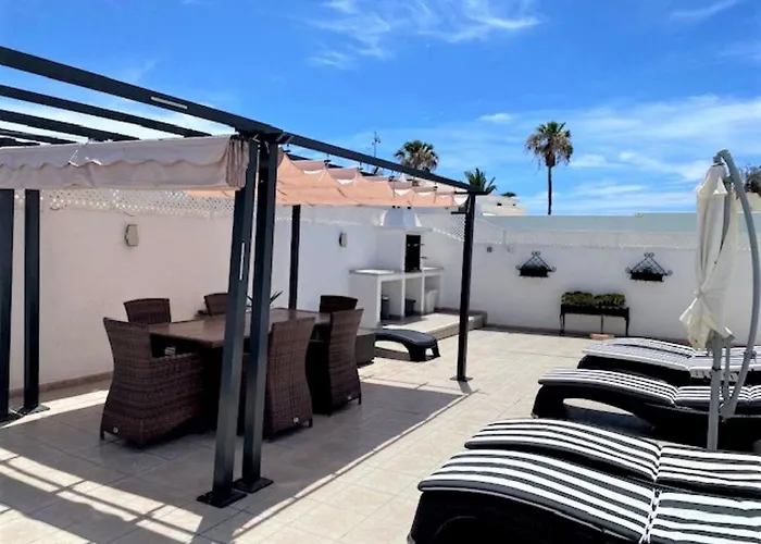 Pet friendly Villa Victoria Costa Teguise