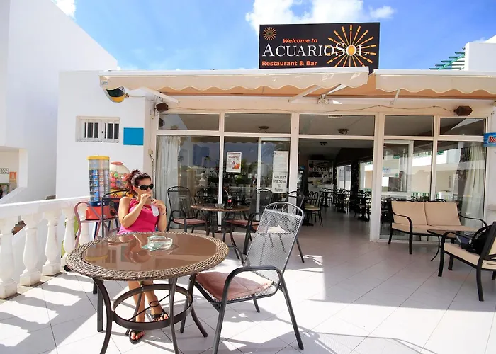 Puerto del Carmen (Lanzarote) Vacation Rentals near Luchthaven Comiso Airport (CIY)