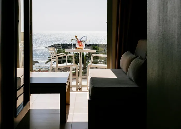 Costa Teguise Hotels with Tennis Court
