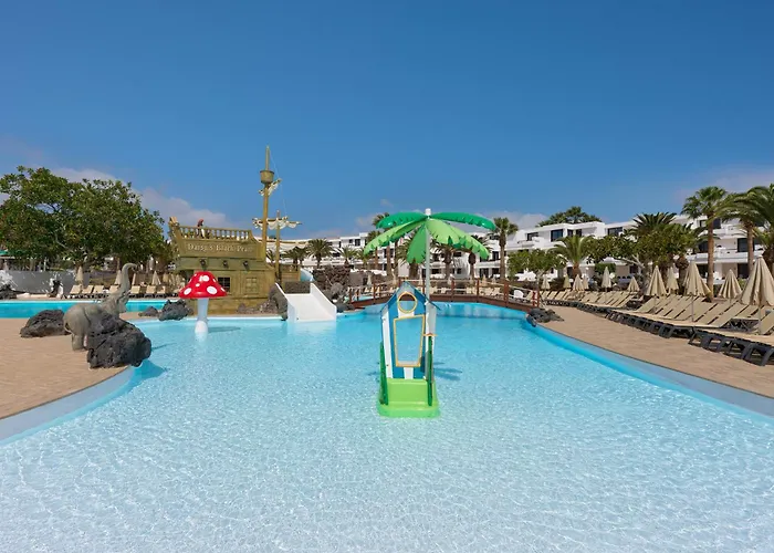 Costa Teguise Resorts
