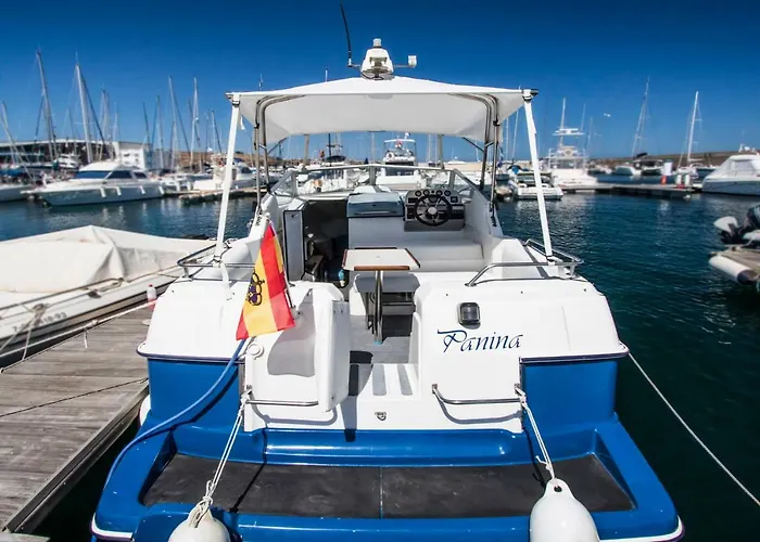 Pet friendly Cozy Boat To Unwind By The Ocean Hotel Puerto Calero